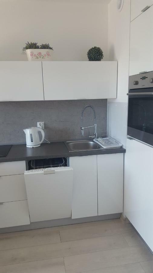 Apartmán Grey & White Pogodne Kolobřeh Exteriér fotografie